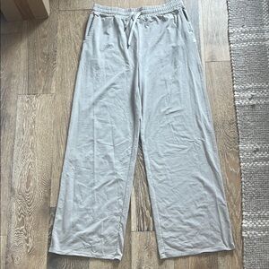 Vuori wide leg pants